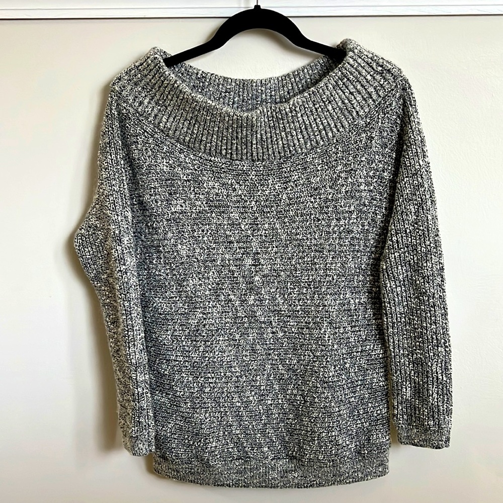 Express scoop neck sweater. Size medium. Gray with white specks throughout.
